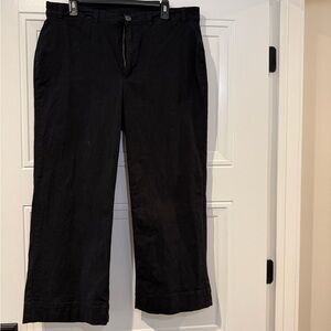 Old Navy women’s black Chinos